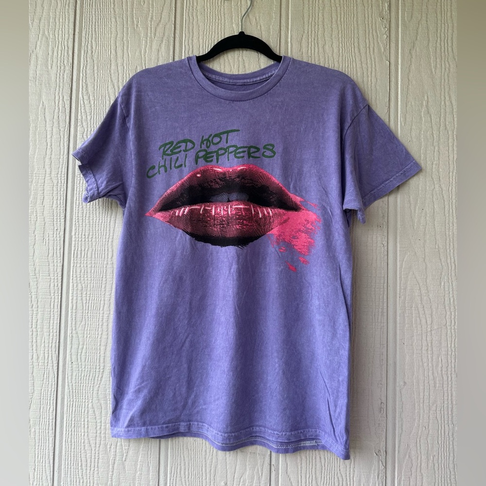 NWOT Red Hot Chili Peppers Graphic Tee
